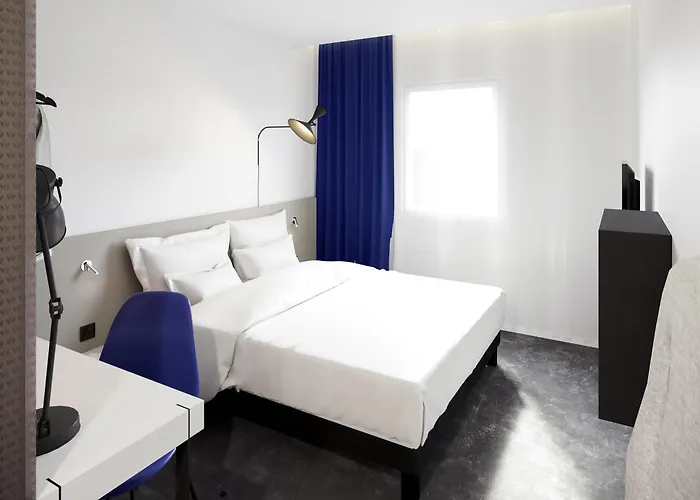 Hotel Ibis Old Town
