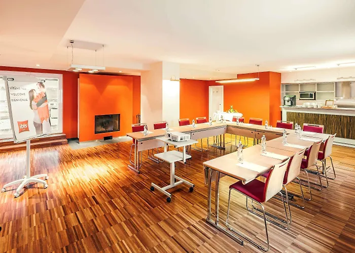 Ibis Old Town 3*