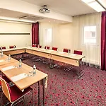 Hotel Ibis Old Town 3*