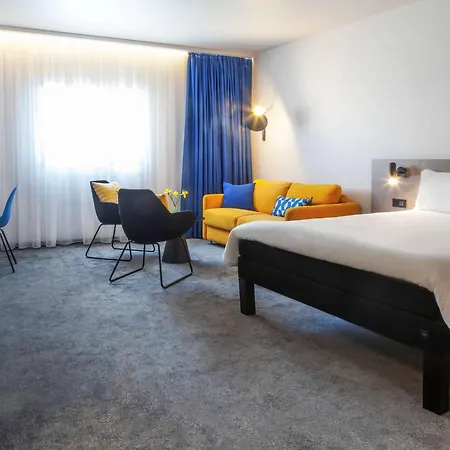 Ibis Old Town 3* Prága