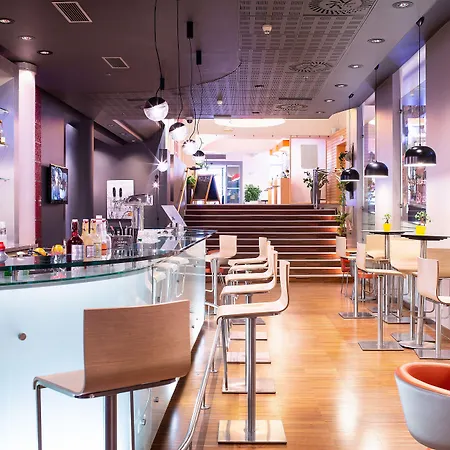 Ibis Old Town Hotel 3*