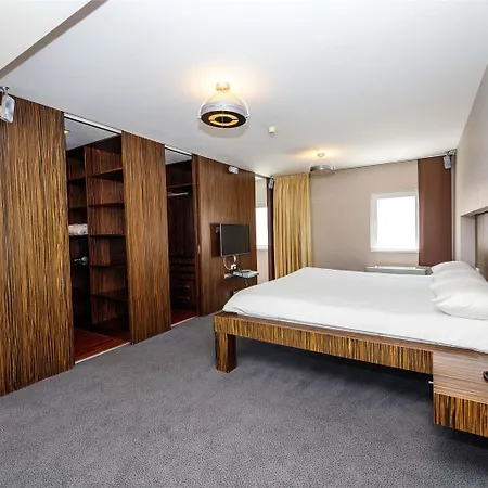 Ibis Old Town 3* Prága