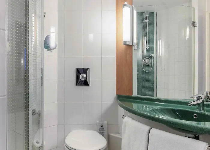Ibis Old Town 3*