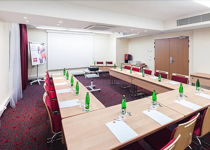 Hotel Ibis Old Town