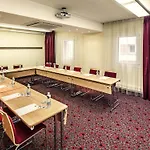 מלון Ibis Old Town 3*