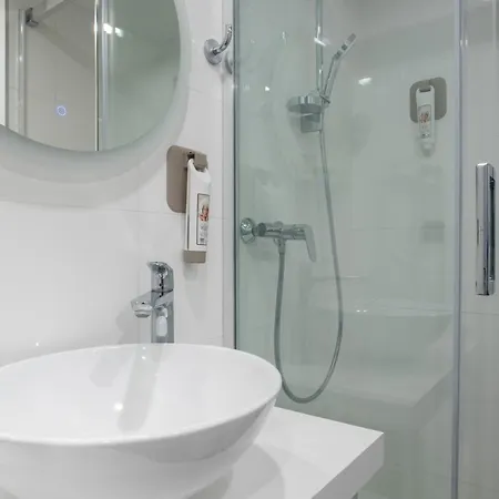 Ibis Old Town Hotell
