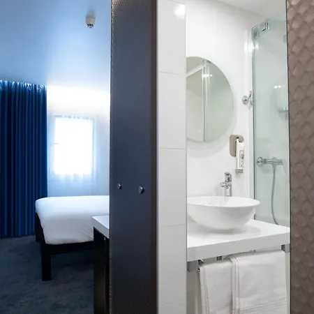 Ibis Old Town Hotell 3*