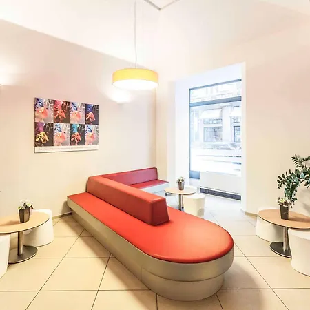 Отель Ibis Old Town 3*