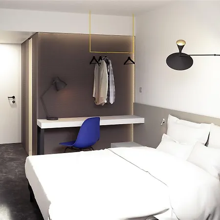Ibis Old Town 3*