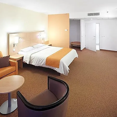 Hotel Ibis Old Town