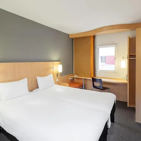 Ibis Old Town Hotell