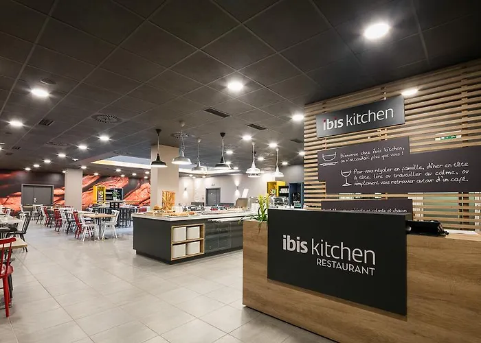 Hotel Ibis Old Town 3*