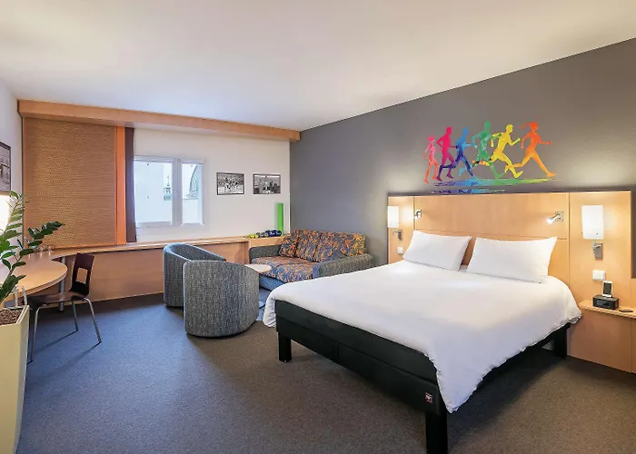 Hotel Ibis Old Town 3*