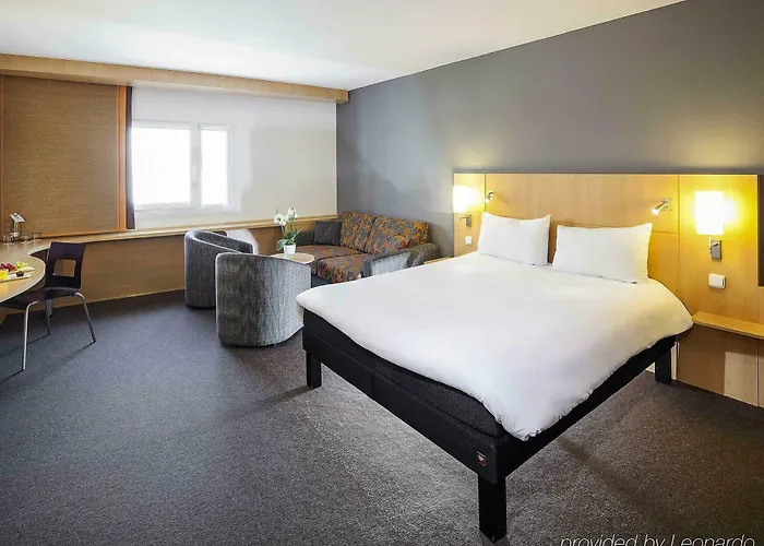 Hotel Ibis Old Town 3*