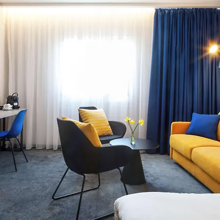 Ibis Old Town Отель 3*