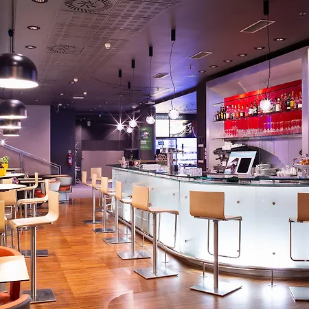 Ibis Old Town 3* Прага