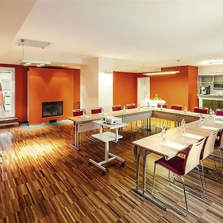 Ibis Old Town Отель 3*