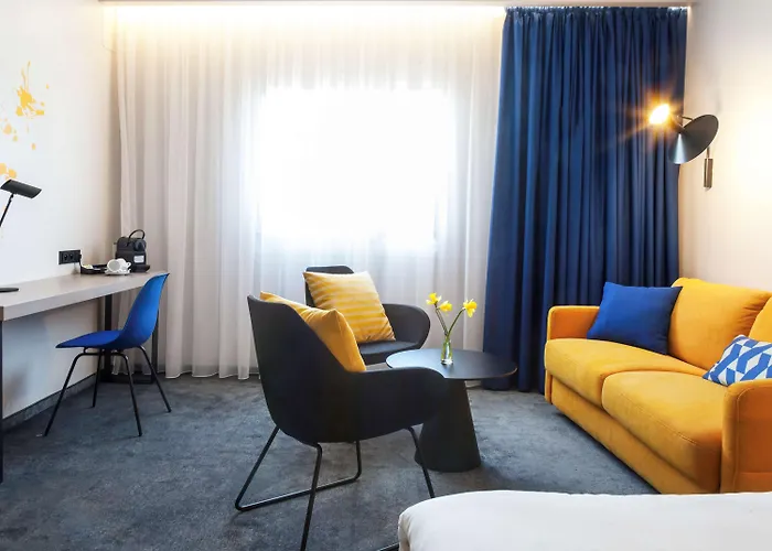 Ibis Old Town Hotell 3*