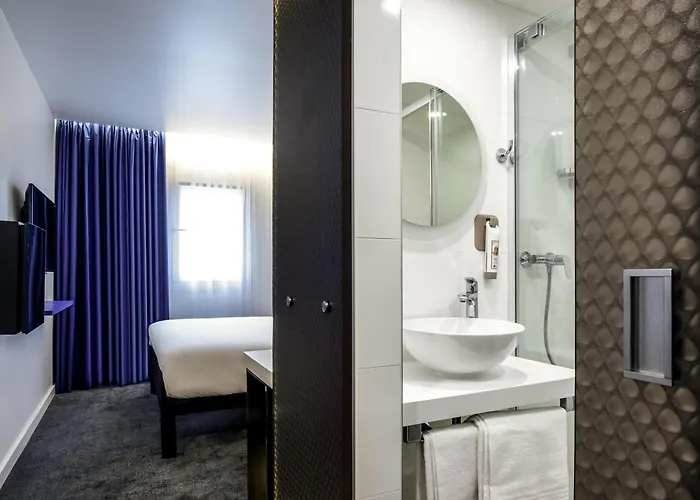 Otel Ibis Old Town 3*