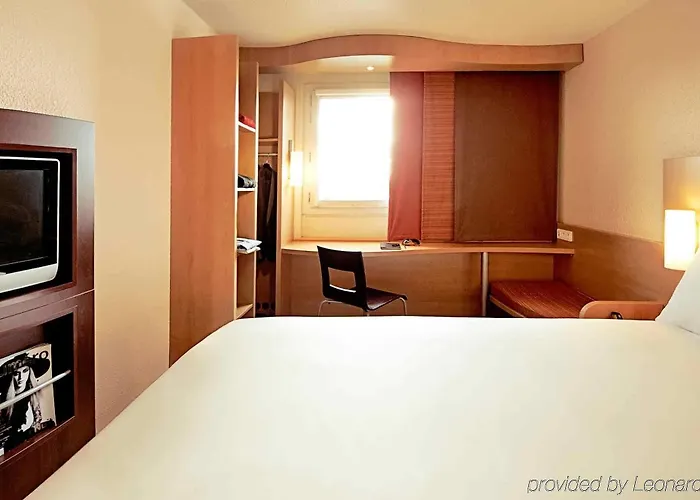 Ibis Old Town Otel 3*