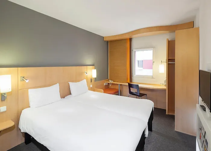 Ibis Old Town Otel